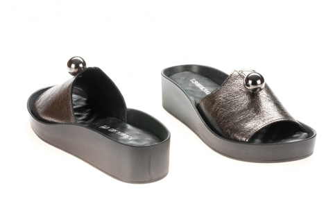 Klapki damskie Sokolski BK L22-312 platina ozdoba w cholewce Klapki damskie Sokolski BK L22-312 platina ozdoba w cholewce