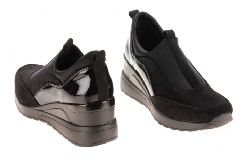 Półbuty damskie Vinceza XY22-10593 BK.BK wciągane guma w cholewce Półbuty damskie Vinceza XY22-10593 BK.BK wciągane guma w cholewce