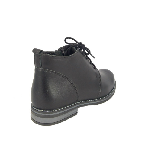 Botki damskie Stella 4000-24 czarny klasyczny styl zamek w cholewce Botki damskie Stella 4000-24 czarny klasyczny styl zamek w cholewce