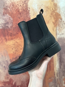 Botki damskie Sabatina DM 25-B03l czarny skóra